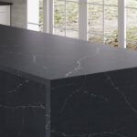 Isla de cocina envolvente Silestone Charcoal Soapstone suede